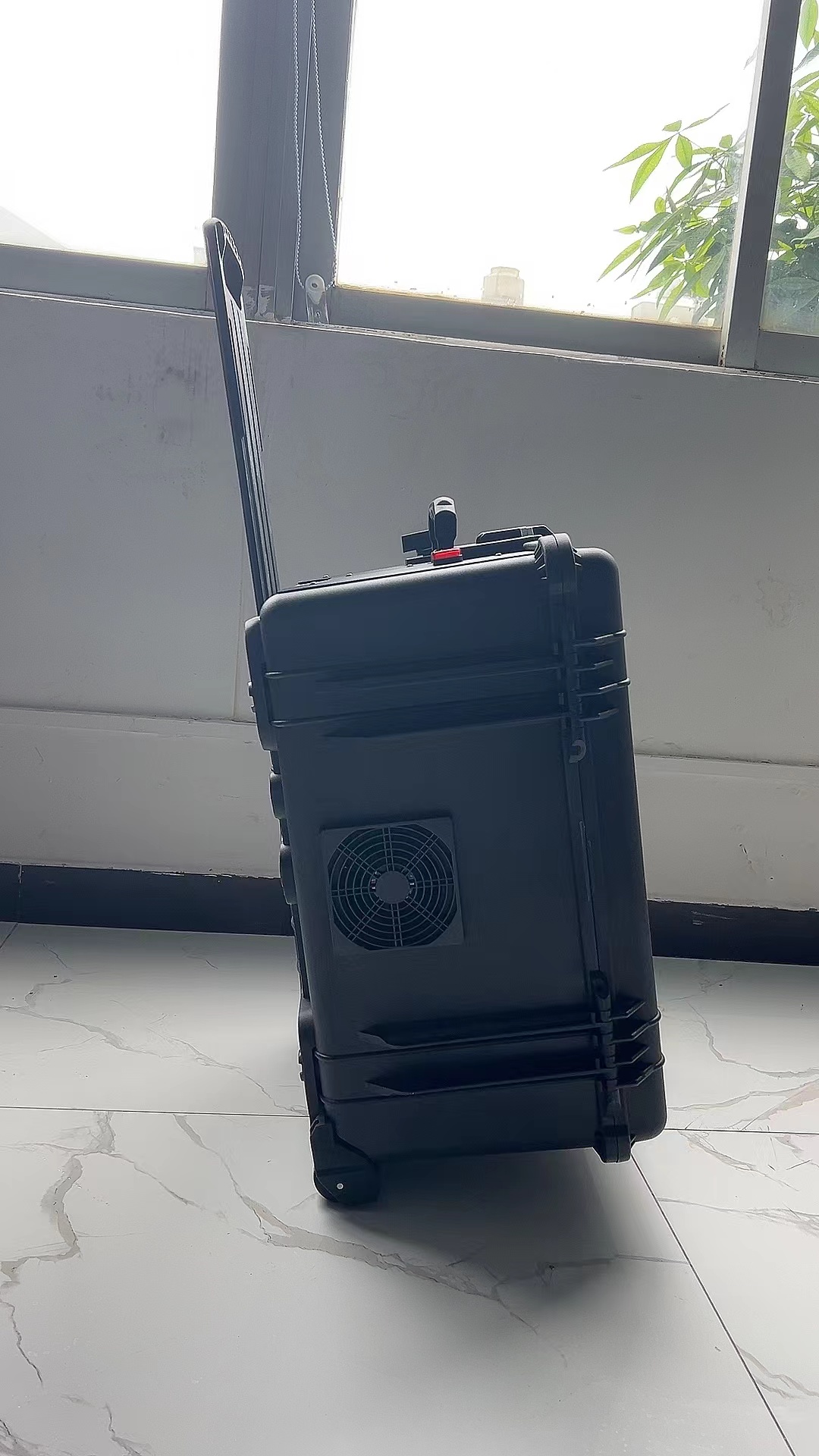 无锡手拉箱型移动通信干扰器